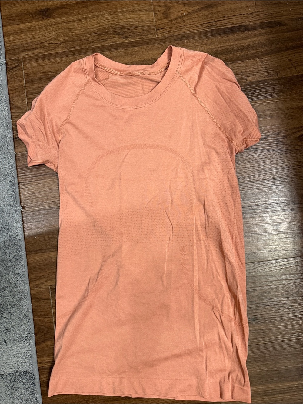 Lululemon Peach swiftlytech